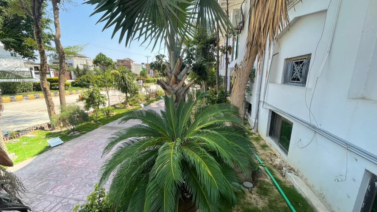 Midways Guest House And Hotels Islamabad Exterior foto
