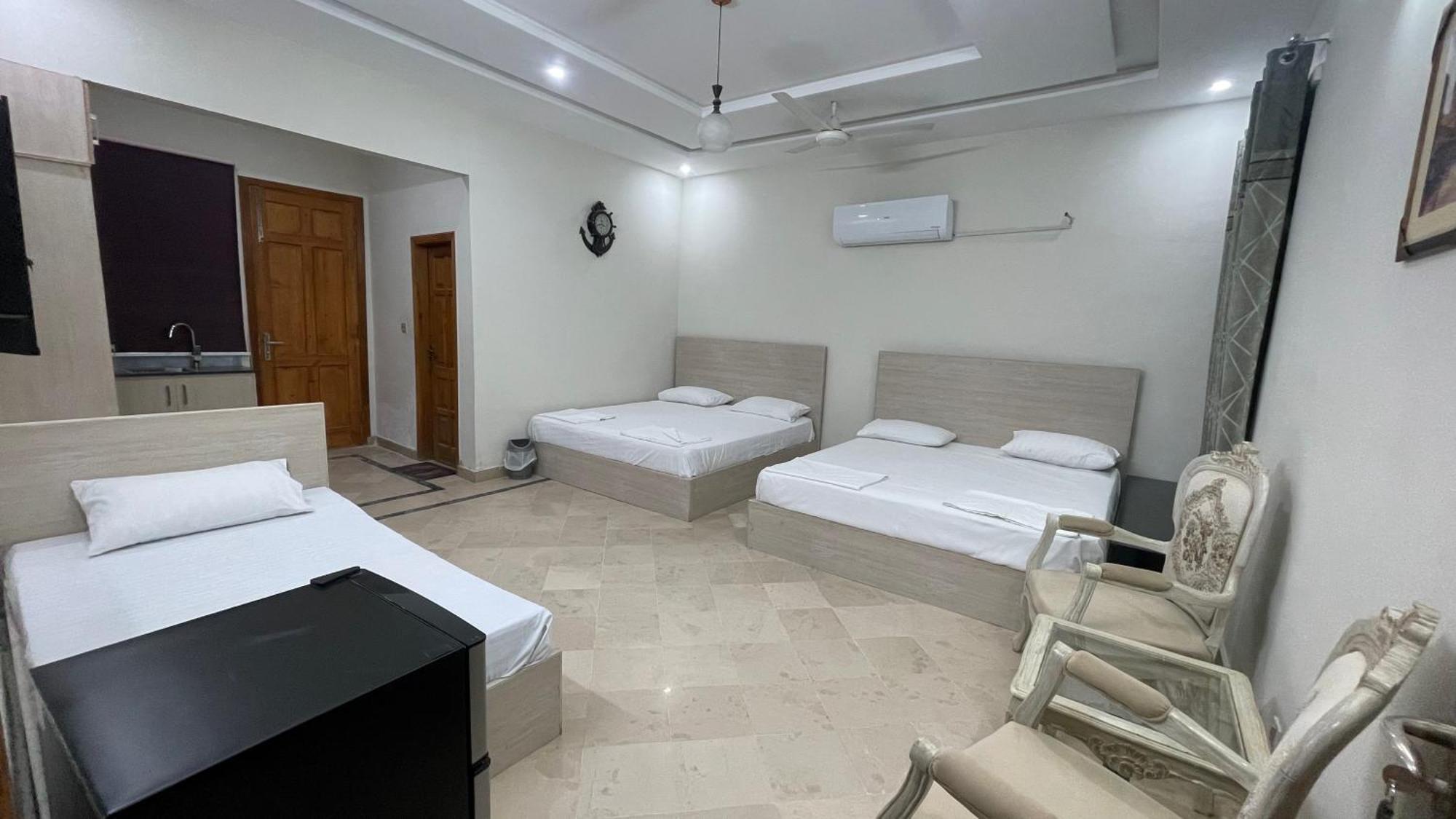 Midways Guest House And Hotels Islamabad Exterior foto