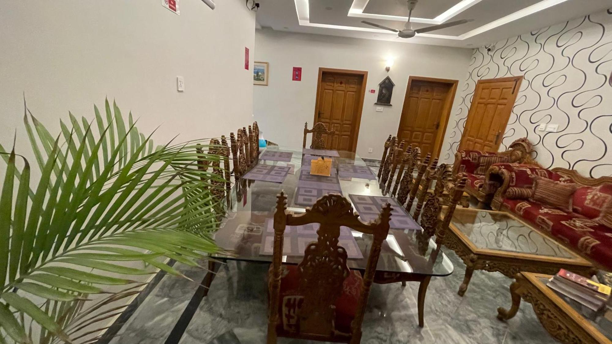 Midways Guest House And Hotels Islamabad Exterior foto