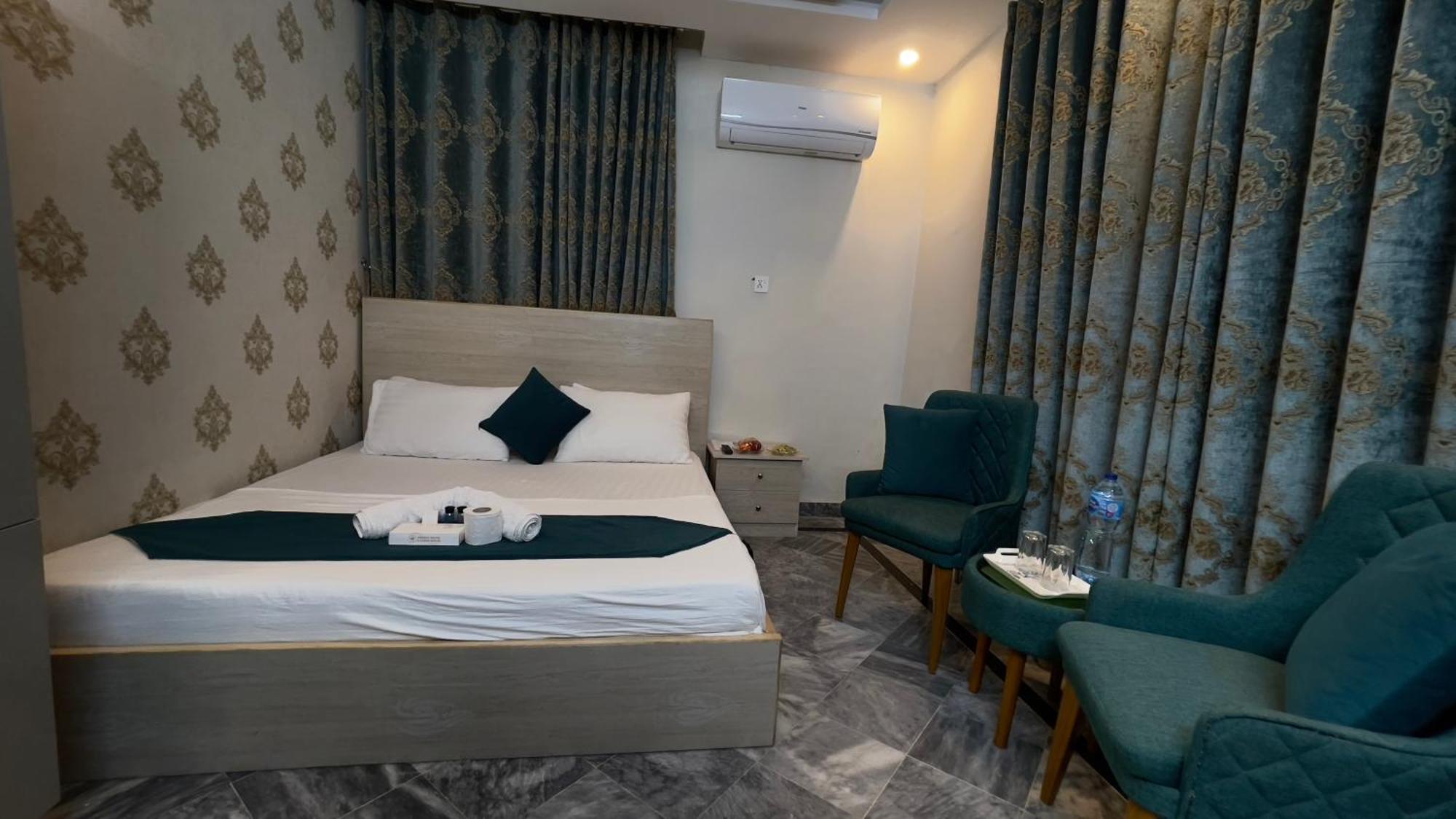 Midways Guest House And Hotels Islamabad Exterior foto